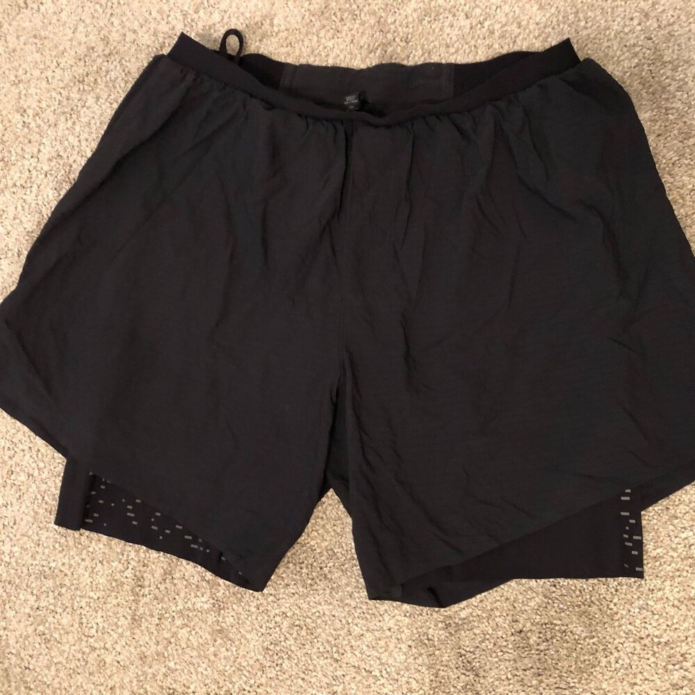 Men's Lulu Lemon shorts